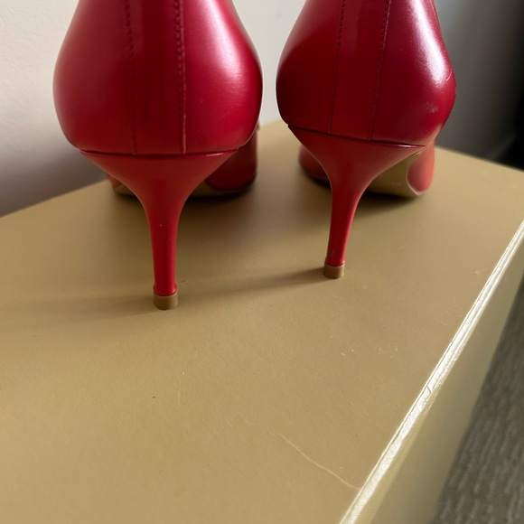 Werner Elegant Red and White Heels NWOT Made in Brasilia - Picture 5 of 9